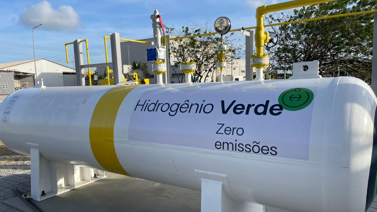 Tanque de armazenamento de hidrogênio verde produzido em projeto de P&D Pecém H2V, da EDP, no Ceará (Foto: EDP/Divulgação)