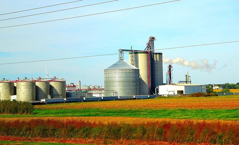 Demanda global por biocombustíveis deve aumentar 22% nos próximos anos, aponta IEA. Na imagem: planta de etanol nos EUA (Foto: Divulgação/UWGP)