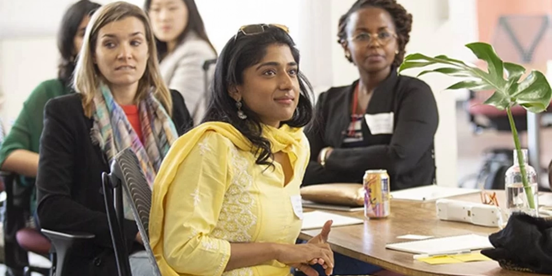 Brasil tem cinco empresas de energia em índice global de igualdade de gênero; veja quais são. Na imagem: Reunião do projeto Cartier Women’s Initiative, que tem como objetivo apoiar e alavancar mulheres na gerência de empresas criativas (Foto: Divulgação/Cartier)