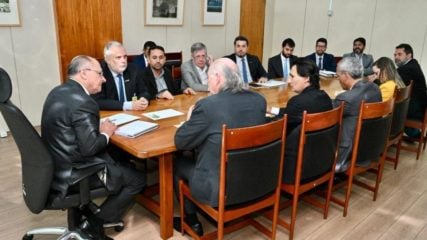 Produtores acionam Alckmin para definição de mistura de biodiesel. Na imagem: Reunião entre representantes do setor de biodiesel e o vice-presidente Geraldo Alckmin (Foto: Cadu Gomes/VPR)