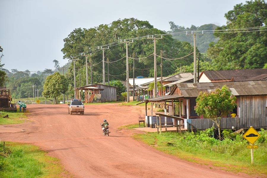 Comunidade quilombola em Tocantins: enquanto mais pobres gastam mais energia para conservar comida em geladeiras, mais ricos têm seu maior consumo elétrico com aparelhos de climatização, aponta a EPE (Cortesia Energisa Tocantins)