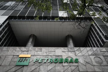 Tribunal Distrital de Roterdã rejeita indenização contra a Petrobras e ex-presidentes. Na imagem: Fachada da sede da Petrobras (Edise), na Avenida Chile, no Rio de Janeiro (Foto: André Coelho/EFE)