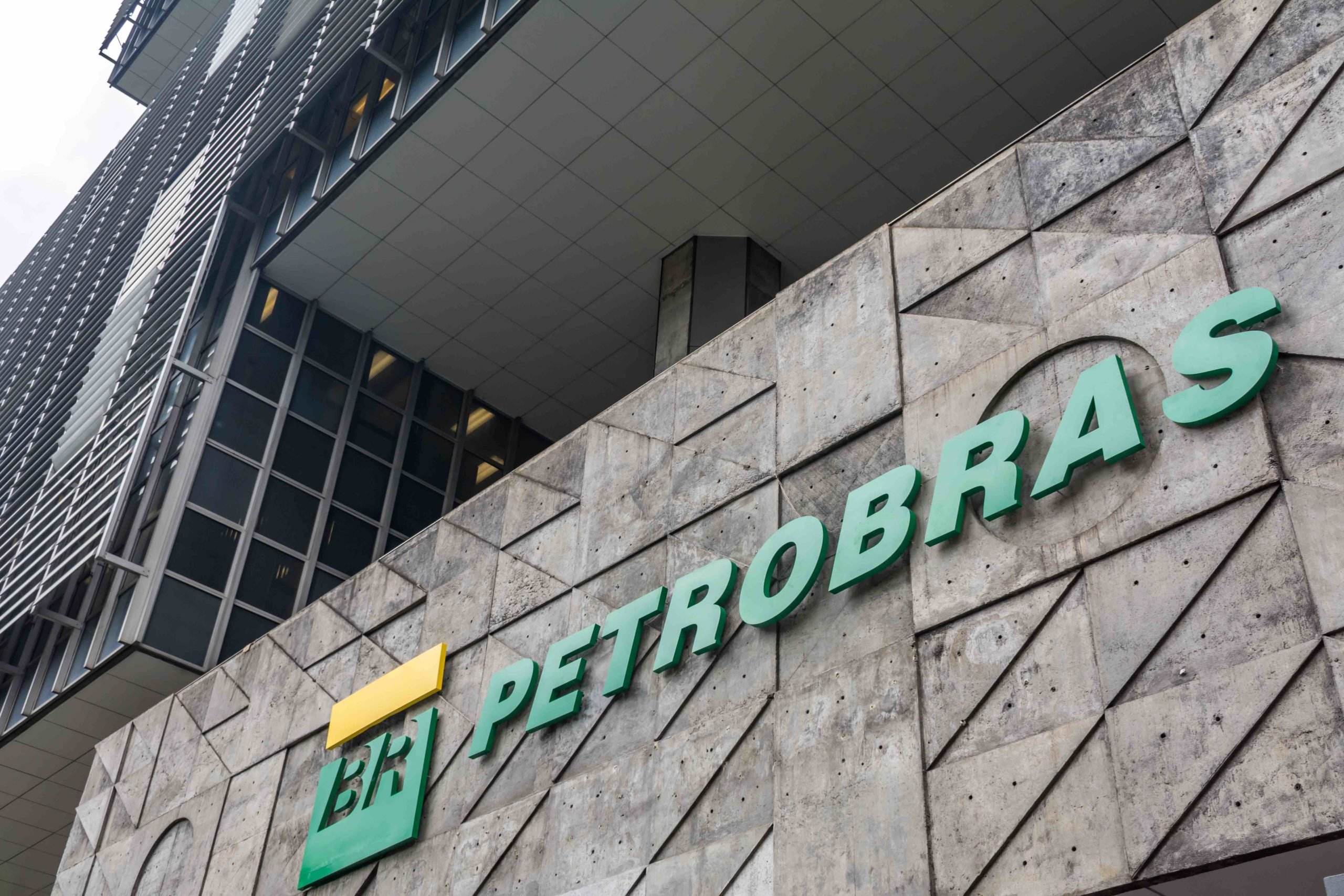 Petrobras tem lucro líquido de R$ 38,2 bilhões no 1º trimestre de 2023. Na imagem: Fachada da sede da Petrobras (Edise), no centro do Rio de Janeiro (Foto: André Motta de Souza/Agência Petrobras)