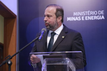 MME e BNDES vão estudar investimentos prioritários em transição energética. Na imagem: Posse de Alexandre Silveira como ministro de Minas e Energia do governo Lula 3 (Foto: Tauan Alencar/MME)