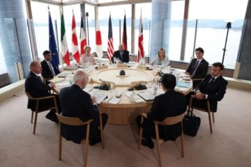 G7 pede compromissos net zero até 2050 enquanto flexibiliza políticas fósseis. Na imagem: Membros do G7 reunidos em Hiroshima, no Japão, durante cúpula anual (Foto: Conselho Europeu)