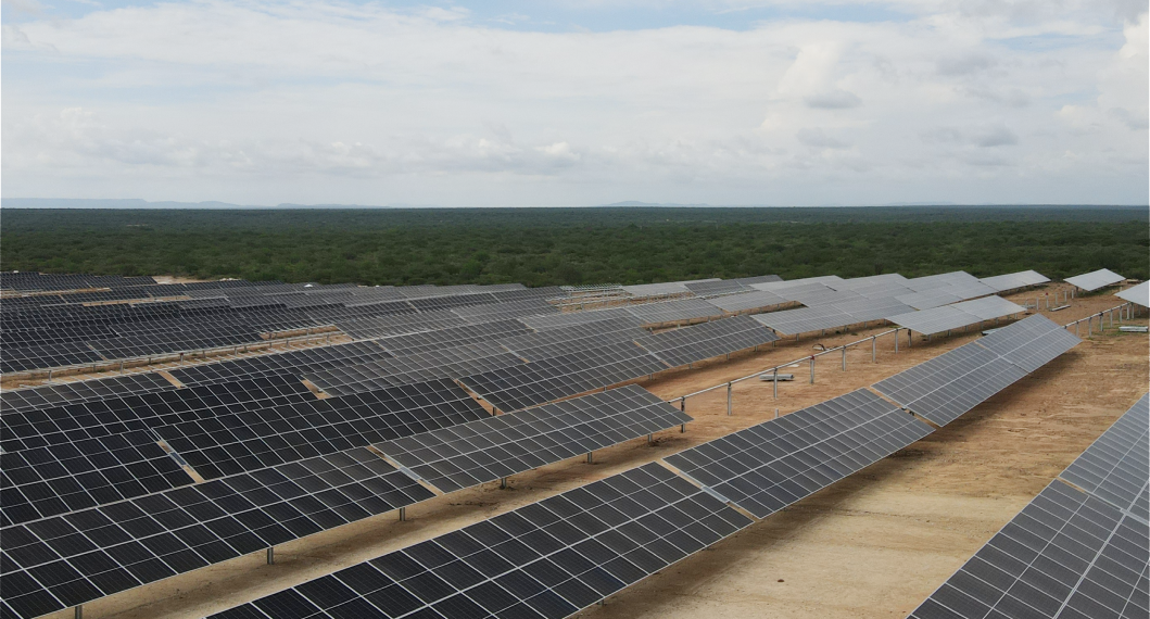 Eneva recebe autorização para iniciar operação comercial do Complexo Solar Futura 1. Na imagem: Complexo Solar Futura 1, operado pela Eneva com capacidade de 837 MWp, em Juazeiro, na Bahia (Foto: Divulgação)