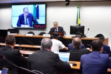 30/05/2023 - Audiência pública sobre o consórcio entre Supergasbrás e Ultragaz, presidida por Carlos Zarattini (PT/SP)