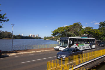 Londrina (PR) testa ônibus 100% a biometano (Foto: Cortesia Compagas)