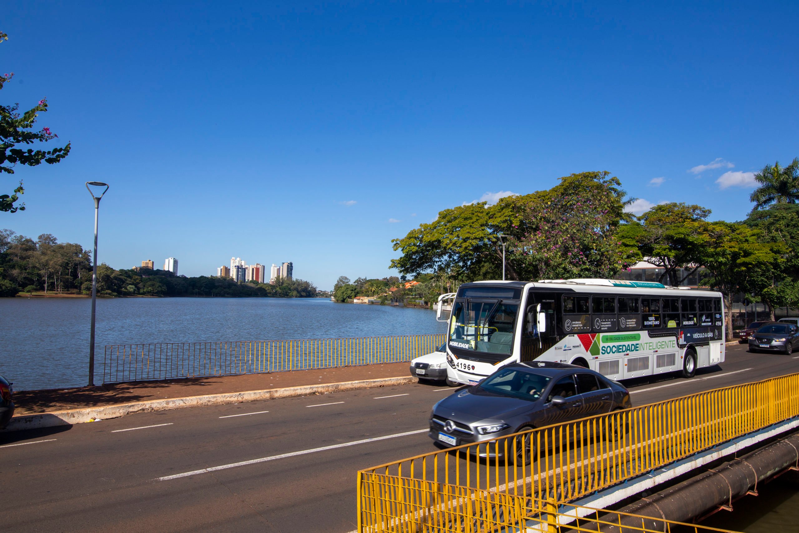 Londrina (PR) testa ônibus 100% a biometano (Foto: Cortesia Compagas)