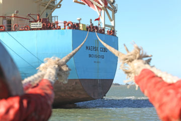 28.06.2023 -- Navio a serviço da Transpetro recebe carga de bunker com 24% de biodiesel (Paulo Rossi/Agência Petrobras)