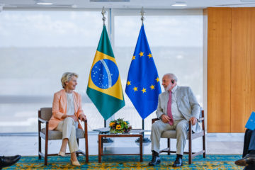 Lula levará posicionamento brasileiro sobre acordo Mercosul-UE à cúpula de Bruxelas. Na imagem: Presidente da República, Luís Inácio Lula da Silva, durante reunião com a Presidente da Comissão Europeia, Ursula von der Leyen, seguida de declaração à imprensa, em 12/6/23 (Foto: Ricardo Stuckert/PR)