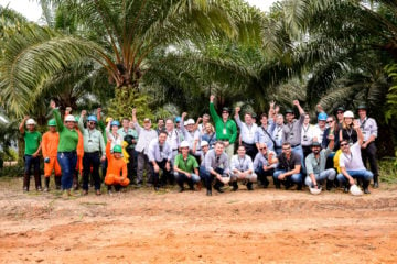 Empresa de biocombustíveis BBF abre 239 vagas de emprego para São Paulo, Pará e Roraima. Na imagem: Equipe de trabalho no lançamento do projeto de SAF de óleo de palma da BBF, em Roraima, em abril de 2022 (Foto: Camila Batista/Divulgação)