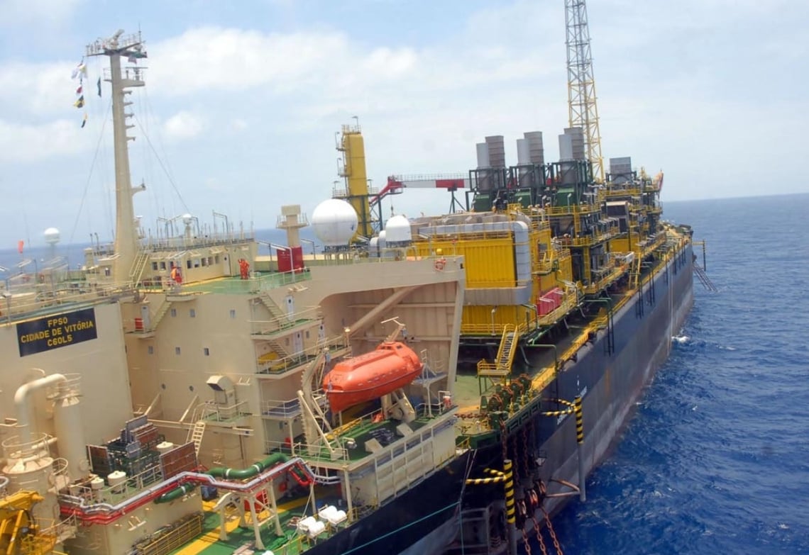 Petrobras conclui venda dos Polos Golfinho e Camarupim, no pós-sal da Bacia do ES, para a BW Energy. Na imagem: FPSO Cidade de Vitória, no Polo de Golfinho, na Bacia do Espírito Santo (Foto: Divulgação Petrobras)