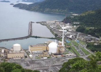 Complexo nuclear das usinas de Angra 1 e 2 (Foto Divulgação