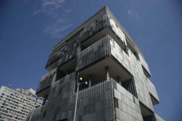 Petrobras amplia plano estratégico de investimentos e prevê US$ 102 bilhões entre 2024-2028. Na imagem: Edifício-sede da Petrobras (Edise), na avenida Chile, no Rio de Janeiro (Foto: Fernando Frazão/Agência Brasil)