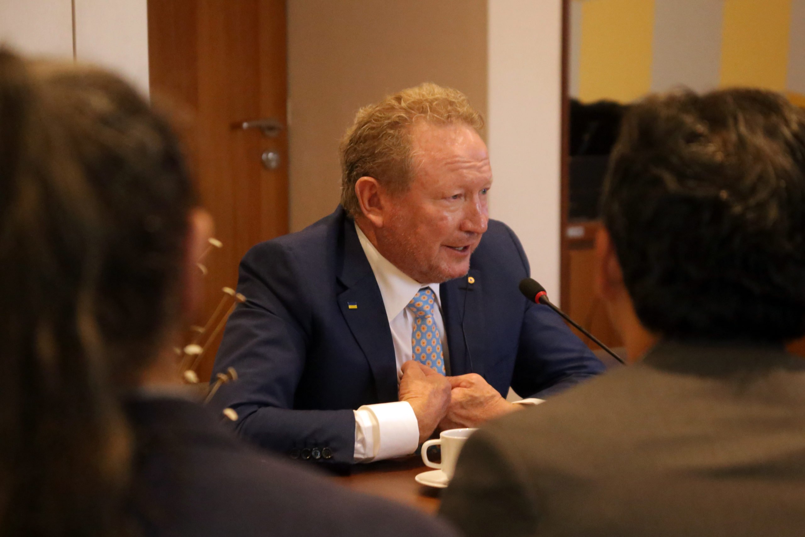 Hidrogênio verde pode ter custo competitivo com petróleo no Brasil (e sem subsídios), diz Presidente global da Fortescue, Andrew Forrest, em conversa com jornalistas em Brasília (Foto: Divulgação)