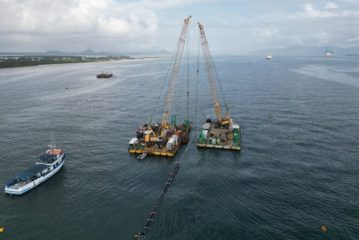 Obras do terminal TGS, da New Fortress Energy, na Baía de Babitonga, em Santa Catarina (Foto: Divulgação)