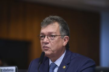 O Cade tem um papel a cumprir pela livre concorrência no mercado de gás natural. Na imagem: Pronunciamento do senador Laércio Oliveira durante audiência da CAE com o ministro do Trabalho, Luiz Marinho, em 29/11/2023, para discutir desafios, metas e diretrizes da pasta (Foto: Edilson Rodrigues/Agência Senado)