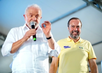 Presidente Lula e ministro Alexandre Silveira criticam abertura injusta do mercado de energia e prometem evitar tarifaço no Amapá