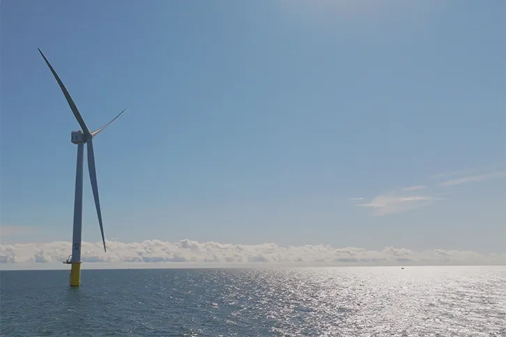 Na imagem: Turbina eólica do parque Vineyard Wind I, o maior parque eólico offshore dos EUA (Foto: Divulgação Iberdrola)