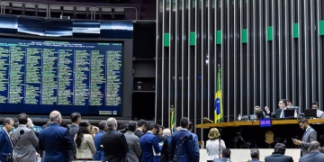 Senadores e deputados durante sessão do Congresso (Foto Waldemir Barreto/Agência Senado)