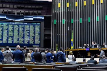 Senadores e deputados durante sessão do Congresso (Foto Waldemir Barreto/Agência Senado)