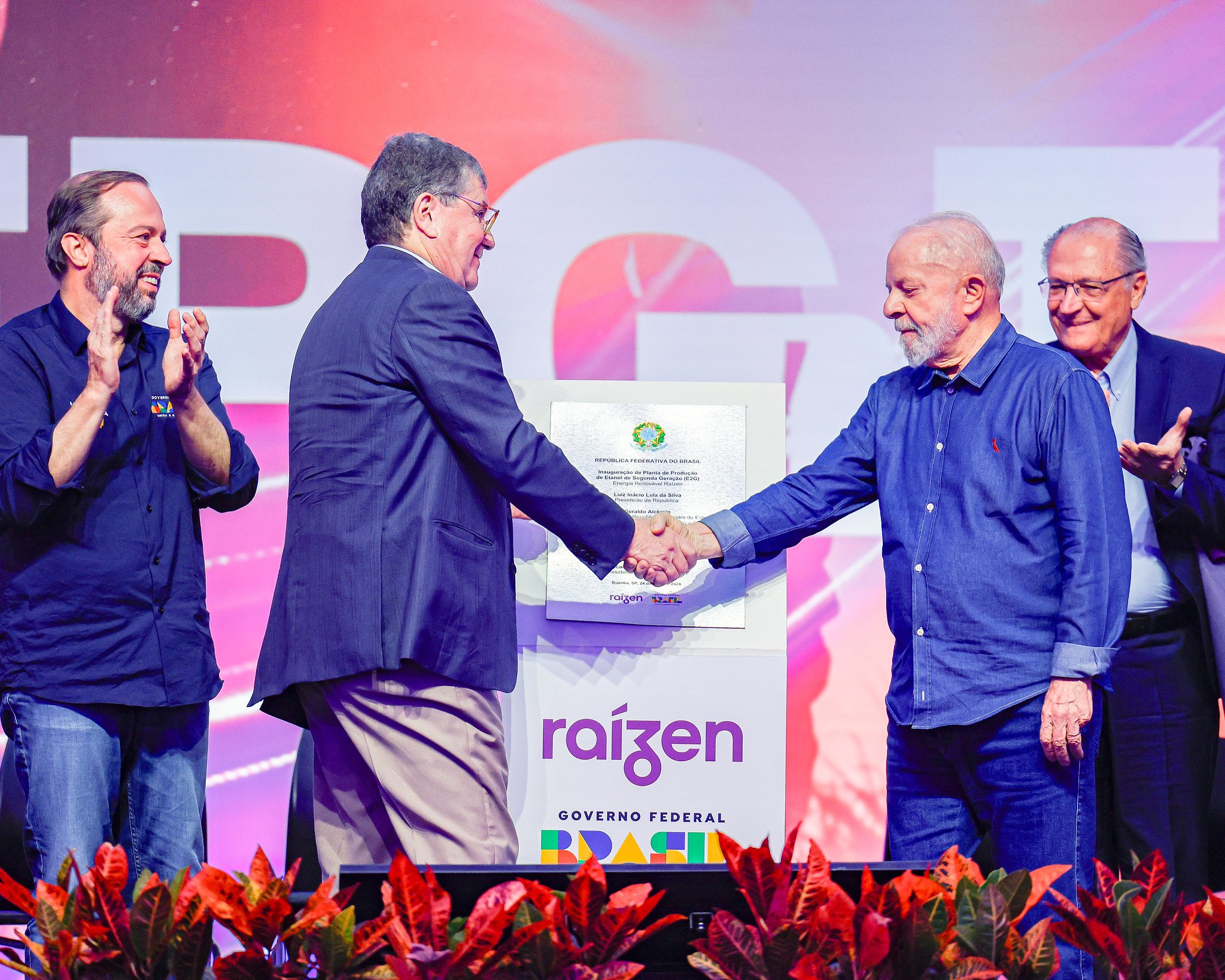 24.05.2024 - Alexandre Silveira (MME), Rubens Ometto (Cosan), Lula e Geraldo Alckmin durante cerimônia de inauguração de planta de etanol em São Paulo (Ricardo Stuckert / PR)