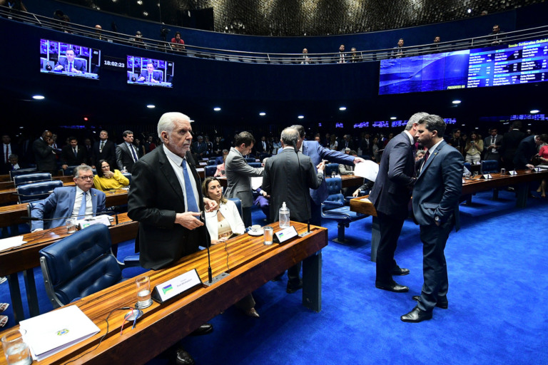 Senado Federal aprova PL do Mover (PL 914/2024), o novo Rota 2030, sem novas regras de conteúdo local. Na imagem: Plenário do Senado Federal durante sessão deliberativa ordinária, em 5/6/2024 (Foto: Pedro França/Agência Senado)