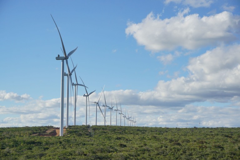 Casa dos Ventos e ArcelorMittal formam joint venture para instalação de parque híbrido solar-eólico na Bahia