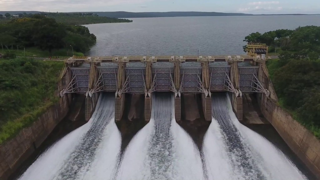 Barragem da usina hidrelétrica de Três Marias, em Minas Gerais (Foto Reprodução CBH São Francisco)
