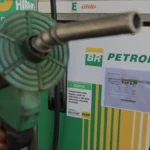 Preço da gasolina pode ter aumento de 7% e o do diesel pode subir 4% com MP da restrição de créditos (MP 1227/2024), diz IBP. Na imagem: Bomba combustível, na cor verde, em posto da Petrobras (Foto: Fabio Rodrigues Pozzebom/Agência Brasil)