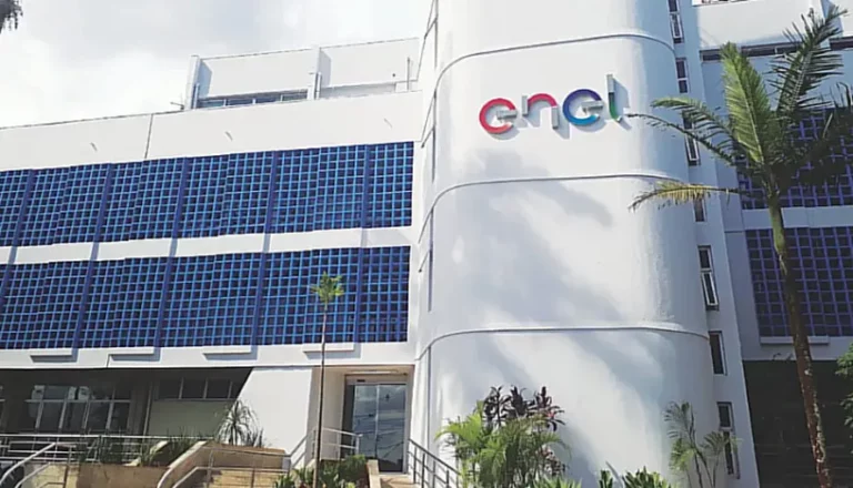 Fachada da sede da Enel Ceará, responsável pela distribuição de energia no estado (Foto: Divulgação)