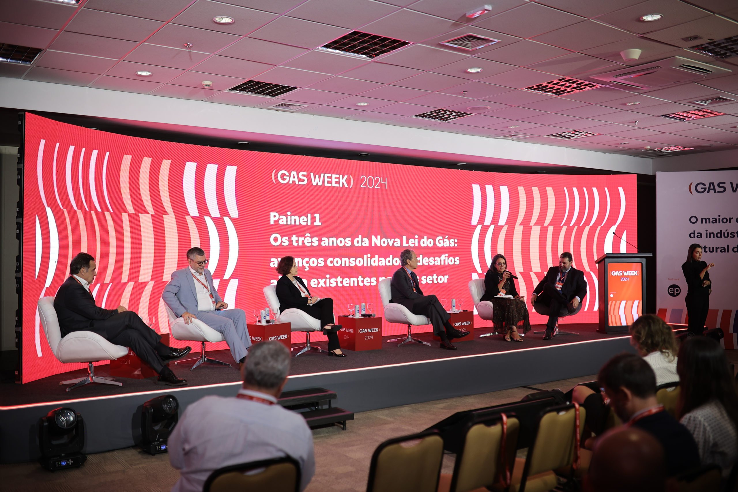 Hugo Leal, Paulo Pedrosa, Sylvie D'Apote, Rogério Manso, Rogério Manso e Felipe Maciel durante painel na gas week 2024, em Brasília (Foto eixos)