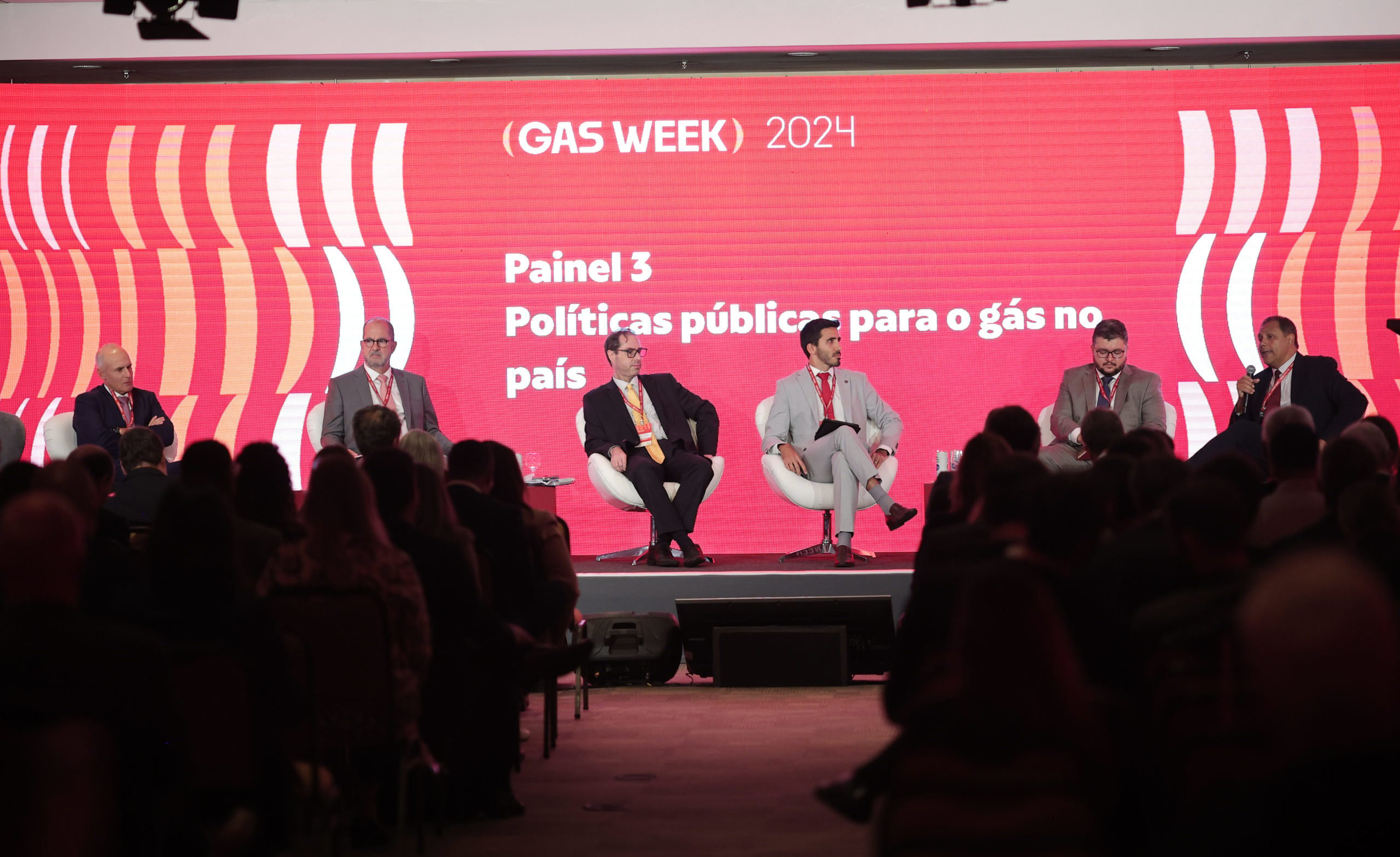 Painel da gas week 2024 reuniu, em Brasília, representantes da Casa Civil, Ministério da Fazenda, MDIC e governo de Sergipe (Foto eixos)