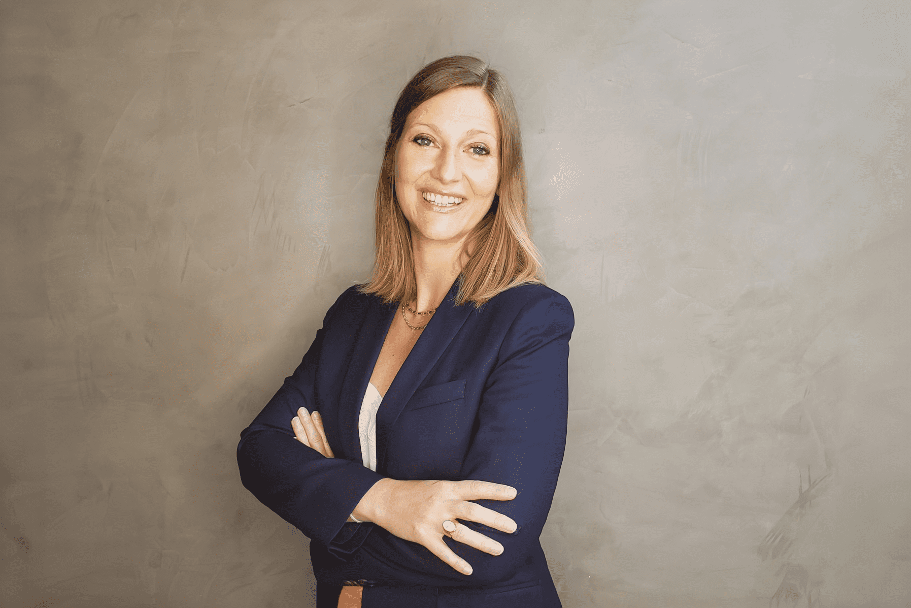 Por que é fundamental que mais mulheres ocupem posições de liderança para o enfrentamento do assédio, discriminação e disparidades no mercado de trabalho? Na imagem: Jessica Von Moegen, CFO da EDF Renewables Brasil (Foto: Divulgação)