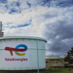 Refinaria da Flandres, da TotalEnergies, em Mardyck, perto de Dunquerque (norte de França), que abastece quase metade da região de Hauts-de-France (Foto: Divulgação)