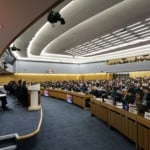 Brasil levará proposta para discutir biocombustíveis marítimos à Organização Marítima Internacional (IMO). Na imagem: Reunião do Comitê de Proteção do Ambiente Marinho (MEPC 81) da IMO, em março de 2024 (Foto: Divulgação IMO)