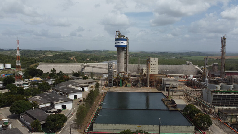 Petrobras informa a interrupção de seu contrato de tolling com a Unigel. Na imagem: Unidade de fertilizantes nitrogenados em Laranjeiras, Sergipe (Foto: Divulgação Unigel)