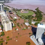 Vista aérea da enchente que atingiu Porto Alegre (RS), entre abril e maio de 2024