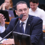 Vitor Lippi (PSDB/SP) participa de audiência pública da CDE na Câmara para debater projetos de regulamentação da Reforma Tributária, em 17/4/2024 (Foto: Renato Araújo/Câmara dos Deputados)