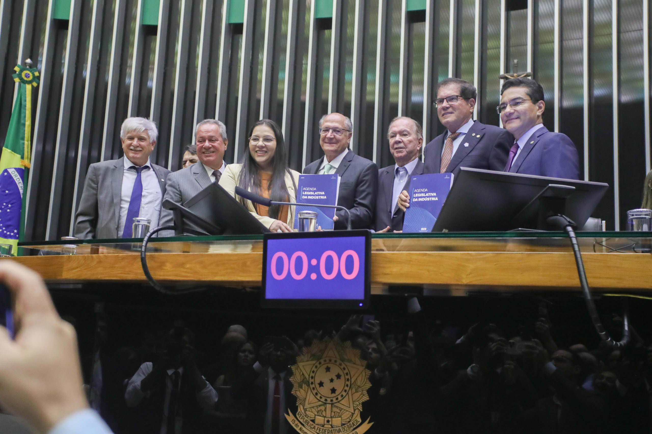 Políticas para mercado regulado de carbono e hidrogênio de baixo carbono são prioridades para indústria em 2024. Na imagem: Lançamento da Agenda Legislativa da Indústria 2024 (Foto: Vinicius Loures/Câmara dos Deputados)