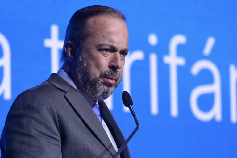 O ministro de Minas e Energia, Alexandre Silveira, durante o seminário Justiça Tarifária e liberdade ao consumidor. Foto: Ricardo Botelho/MME