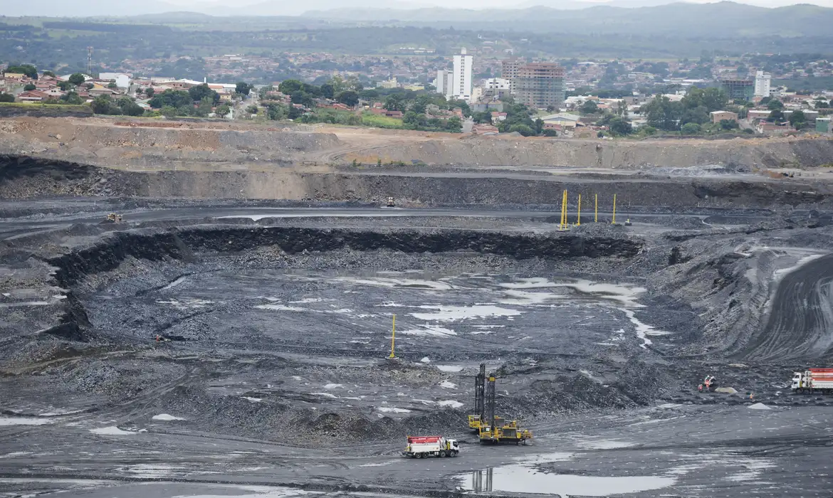 Mineradoras querem lei que desonera minerais críticos e estratégicos (Foto: José Cruz/Agência Brasil)