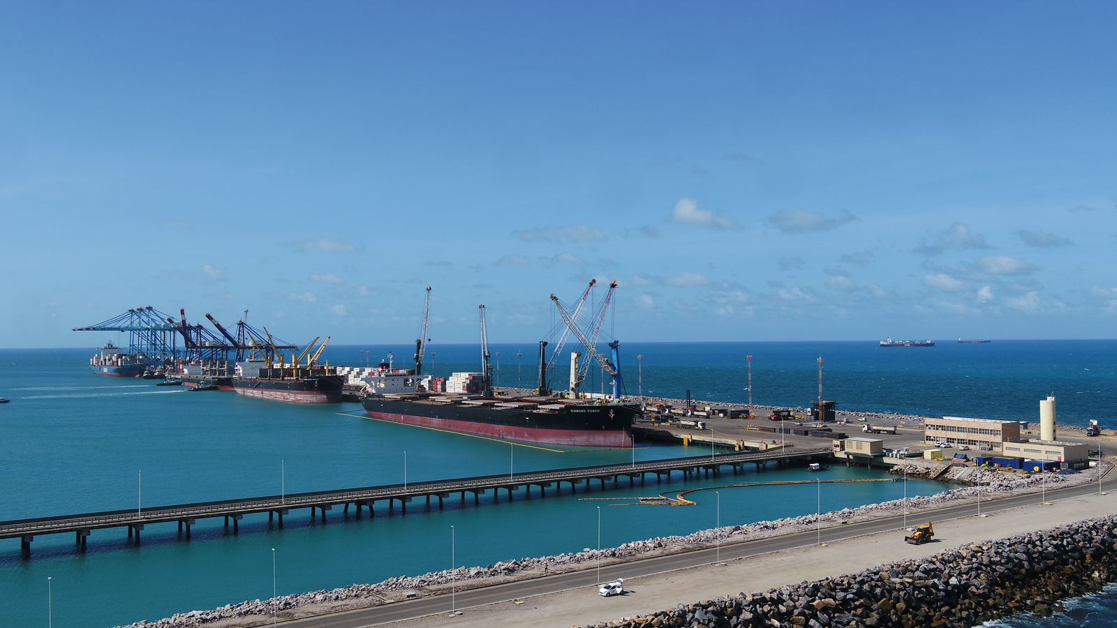 Fortescue anuncia decisão antecipada de investimento ((EID) em planta de hidrogênio verde no Complexo do Pecém, no Ceará; decisão final está prevista para 2025. Na imagem: Vista do Complexo Industrial e Portuário do Pecém (Foto: Gladison Oliveira)