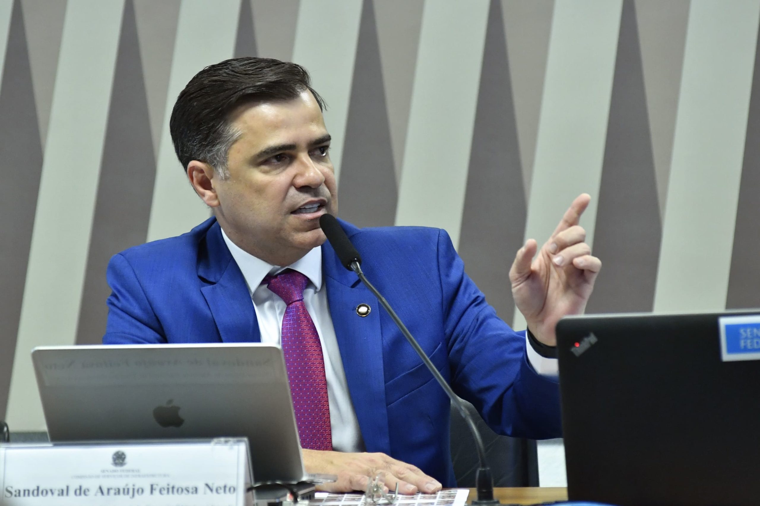 Sandoval Feitosa, diretor-geral da Aneel, fala durante reunião da CI no Senado, em 30/5/2023 (Foto: Geraldo Magela/Agência Senado)