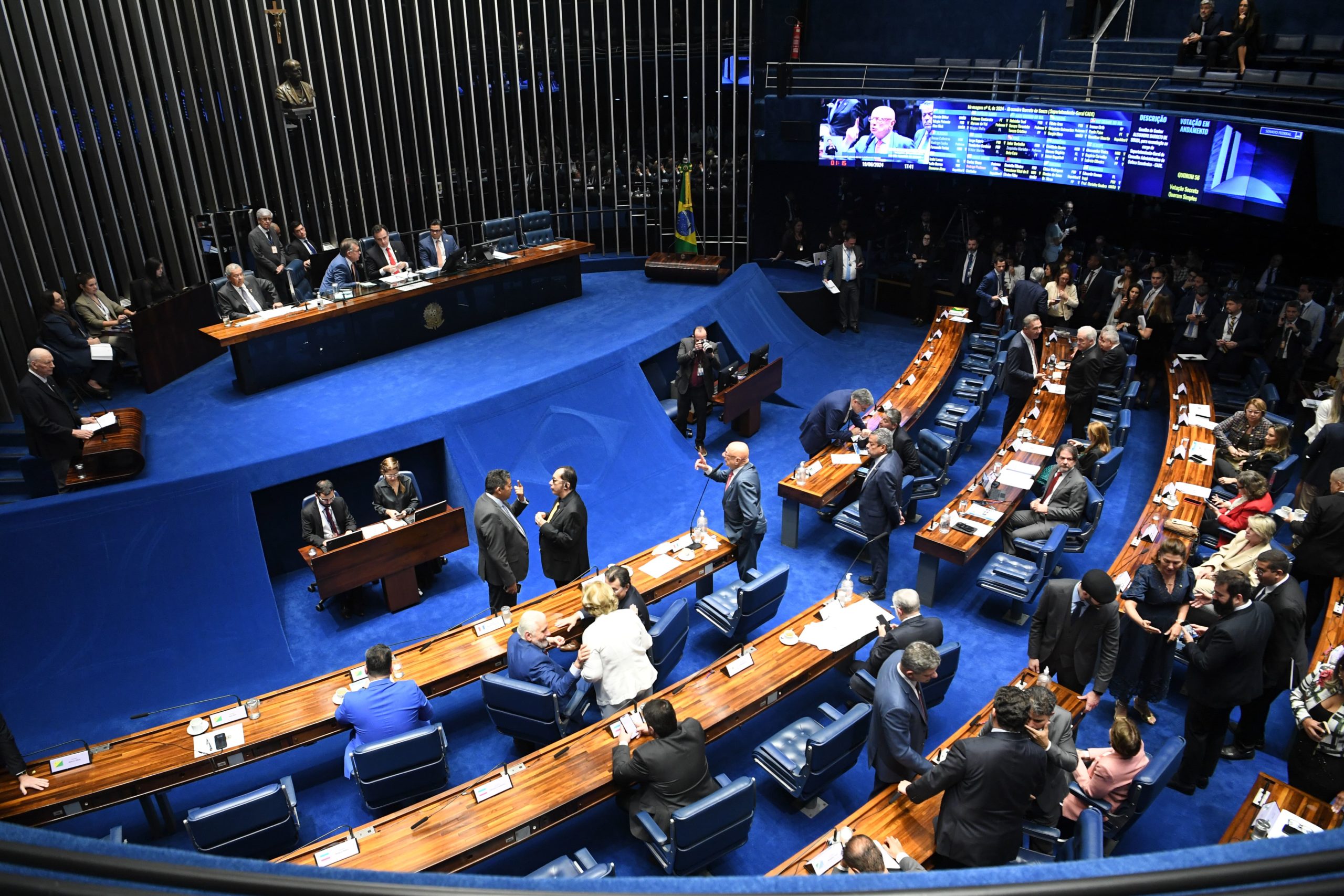 PL que estabelece o marco regulatório das eólicas offshore pode ser votado em agosto no Senado. Na imagem: Ireneu Orth fala, à tribuna do Plenário do Senado, durante sessão para discutir o PL 2308-2023 do marco do hidrogênio, em 19/6/2024 (Foto: Jonas Pereira/Agência Senado)