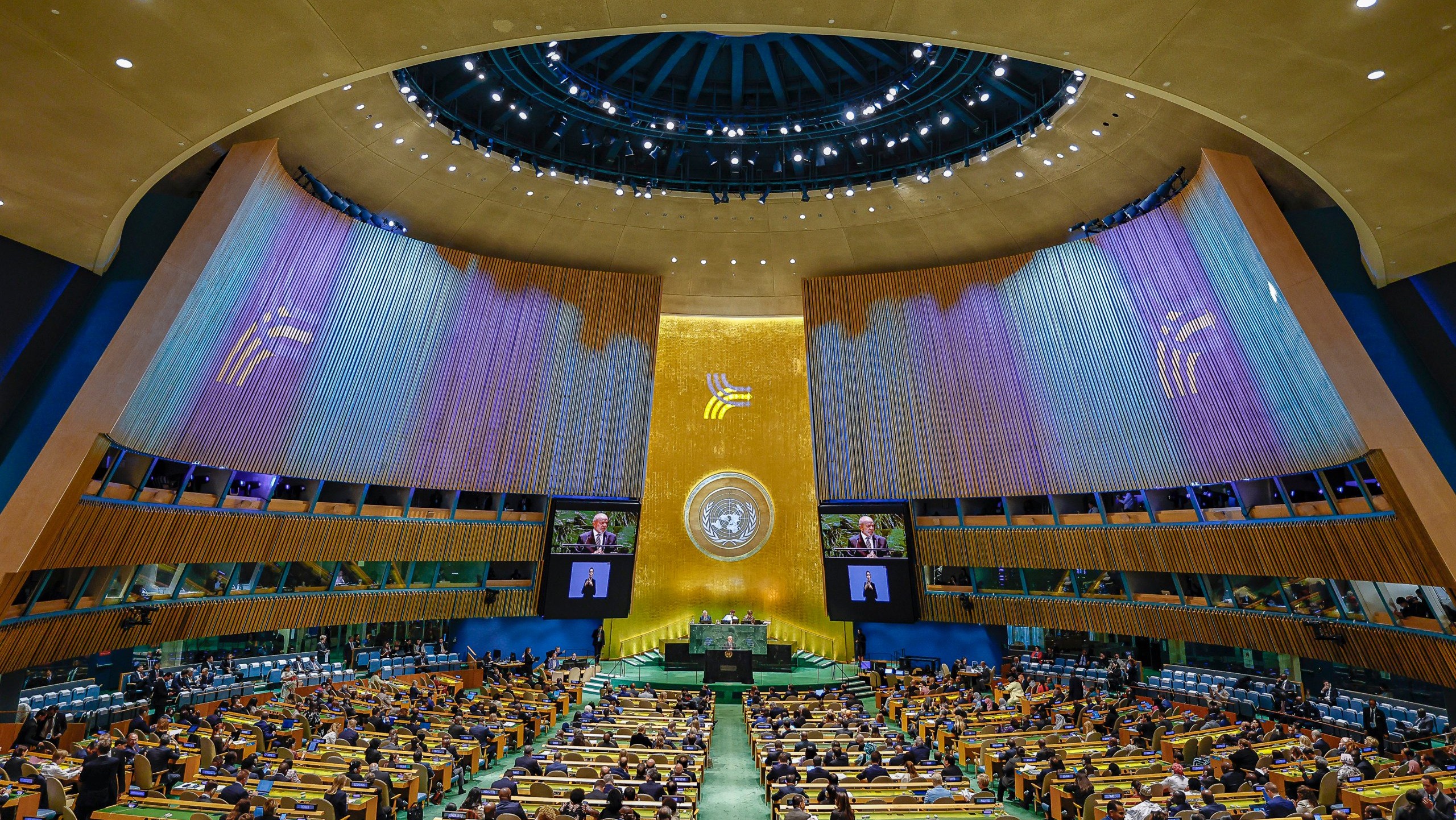 Emergência climática e financiamento em Pacto [sem ambição] pelo Futuro da ONU. Na imagem: Lula durante a Sessão de Abertura da Cúpula do Futuro, no Salão da Assembleia Geral, da Sede das Nações Unidas em Nova York, em 22/9/2024 (Foto Ricardo Stuckert/PR)