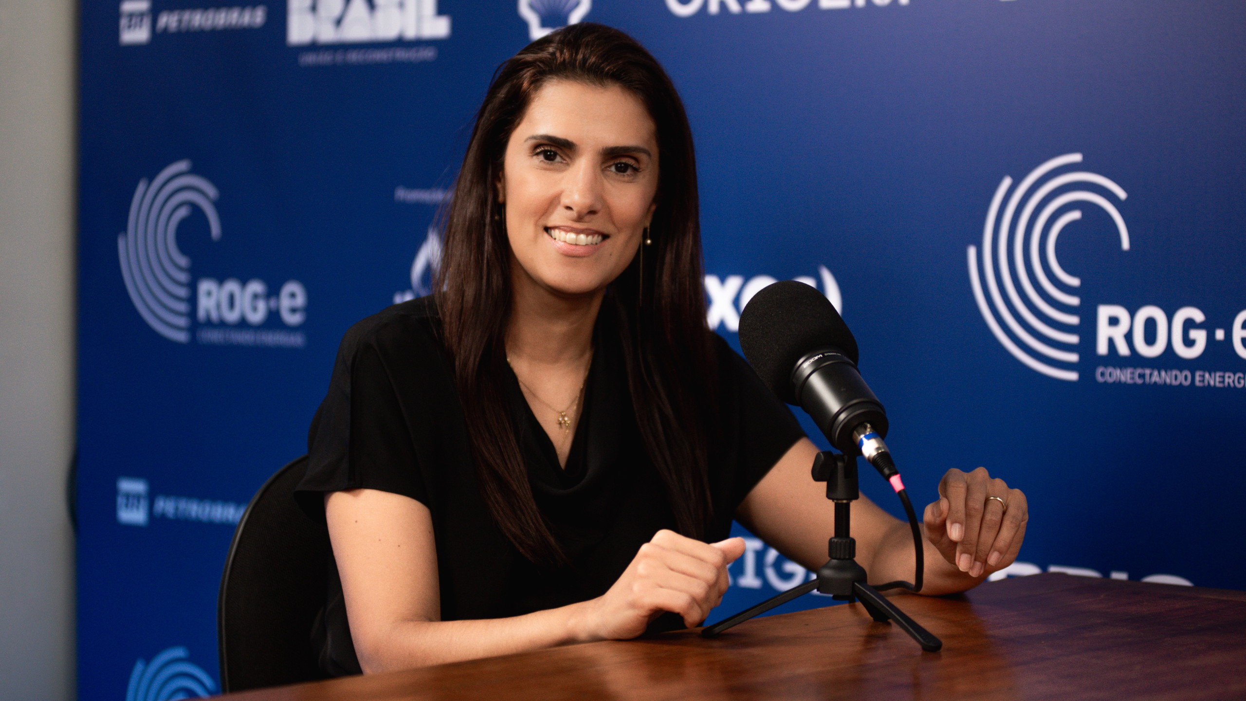 Clarissa Sadock, vice-presidente de Energias Renováveis da Vibra, em entrevista ao estúdio eixos durante a ROG.e no Rio, em 25/9/2024 (Foto Vitor Curi/eixos)