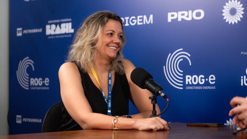 Heloísa Borges, diretora de Petróleo, Gás e Biocombustíveis da EPE, em entrevista ao estúdio eixos durante a ROG.e no Rio, em 26/9/2024 (Foto Vitor Curi/eixos)