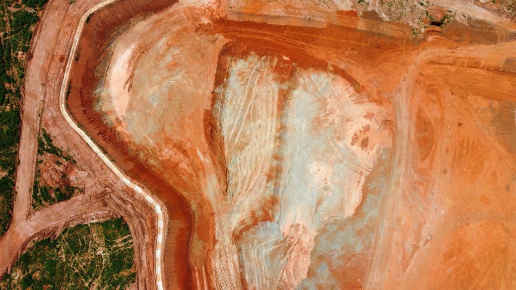 Construção da unidade de concentrado de lítio da Sigma no Vale do Jequitinhonha (Foto Divulgação)